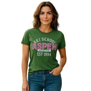 Old Navy Women’s Vintage 90s Y2K Aspen Ski T-Shirt size Large